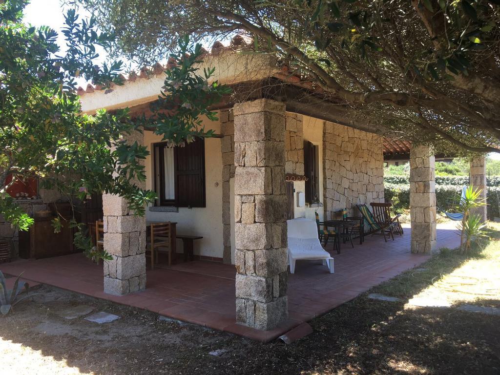 Residence Baia Santa Reparata Санта Тереза Галура Екстериор снимка